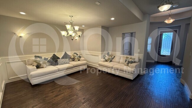 Building Photo - 1112 Snowbird Dr