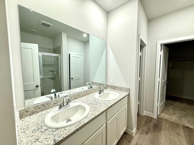 Building Photo - 7898 Alset Dr