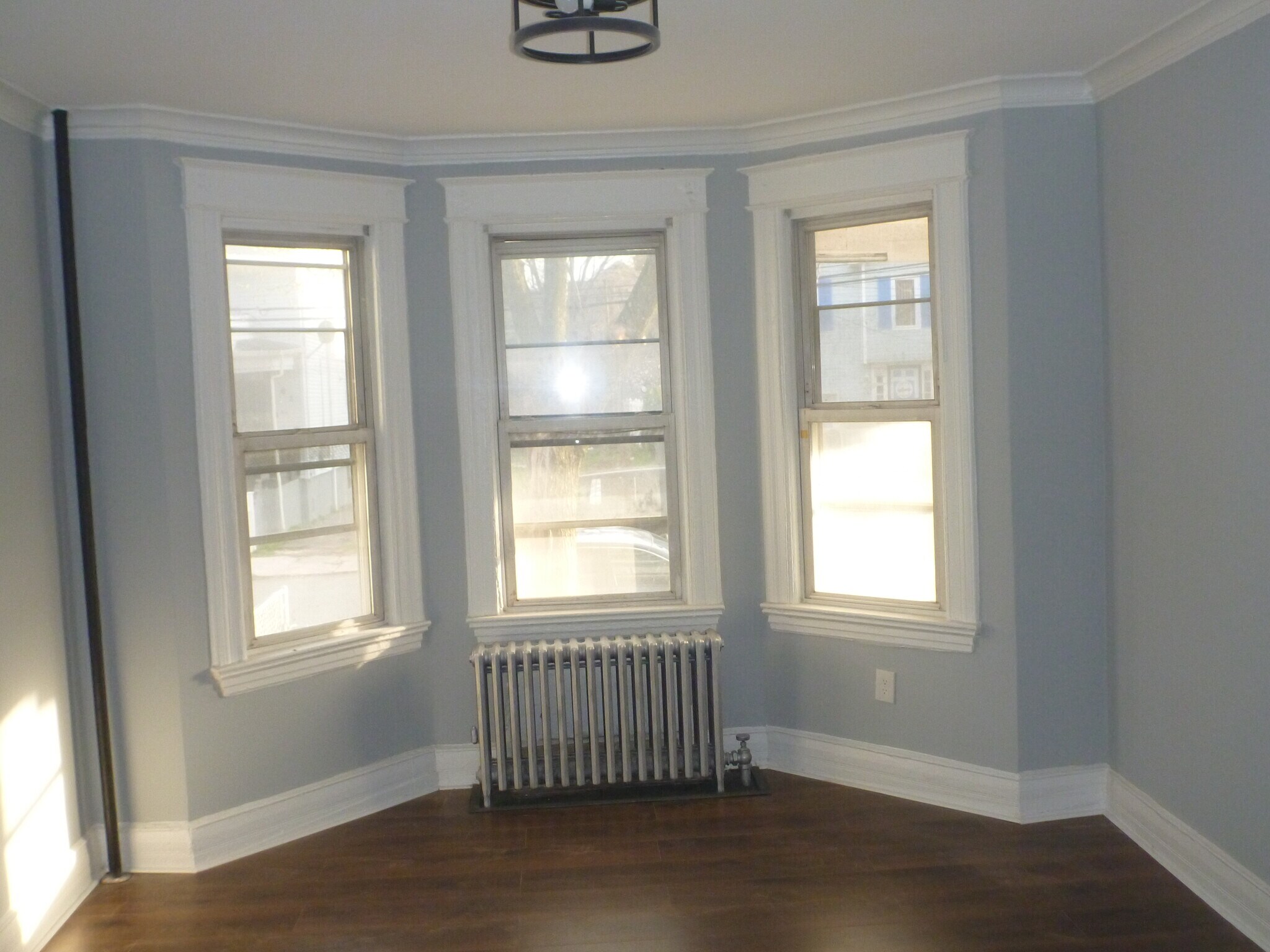 Building Photo - 81 Rose Ter
