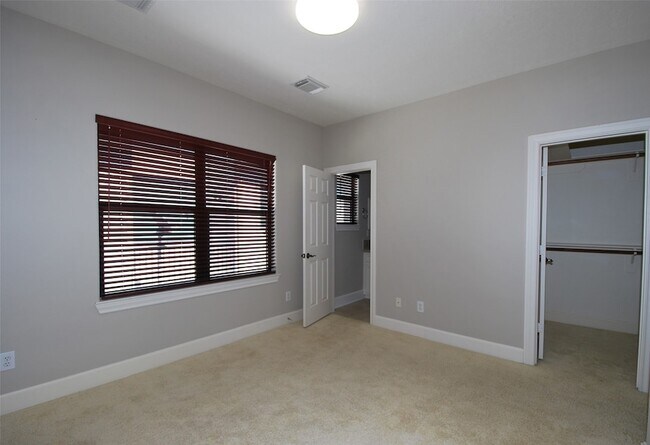 Building Photo - 2410 Dorrington St