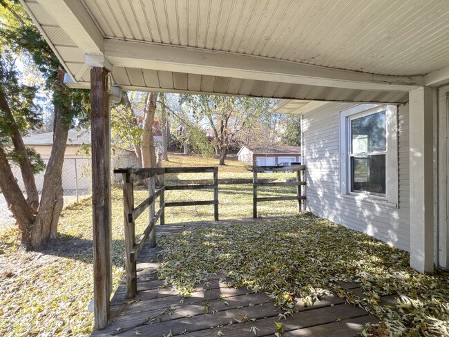 Building Photo - 2501 Central Ave