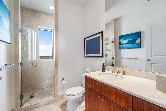 Building Photo - 2700 N Ocean Dr