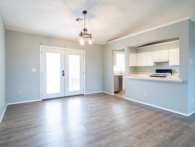 Building Photo - 2714 E Central Ave