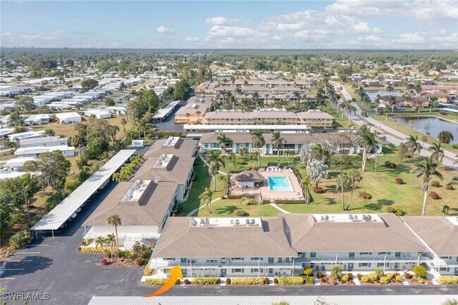 Building Photo - 325 Charlemagne Blvd