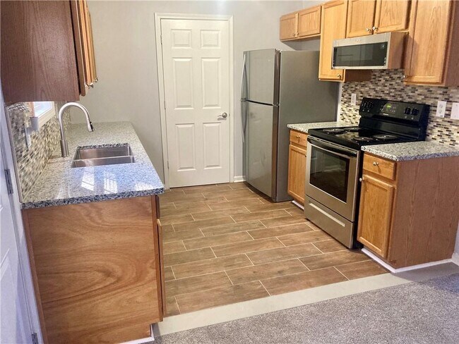Building Photo - 625 Baron Dr