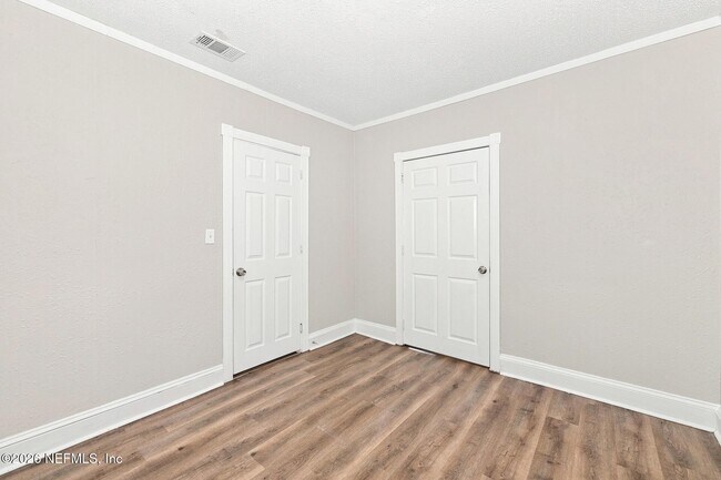 Building Photo - 9776 Hogan Rd