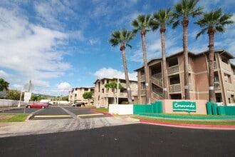 Building Photo - Large Studio, 1 Bath, 1 Parking at CORONADO!