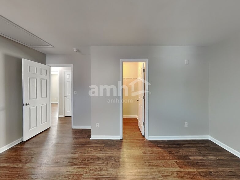 Building Photo - 4003 Paddle Wheel Ln