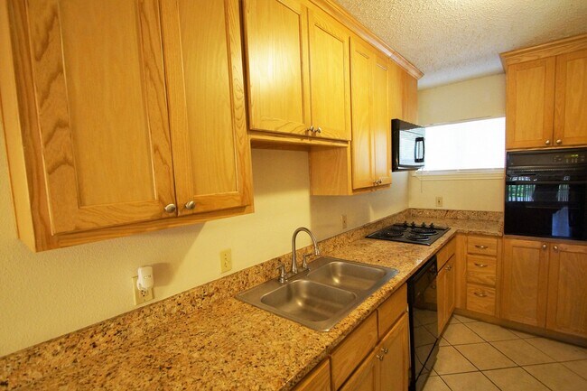 Interior Photo - Fabulous landmark Downtown Austin property! Great downtown neighborhood!