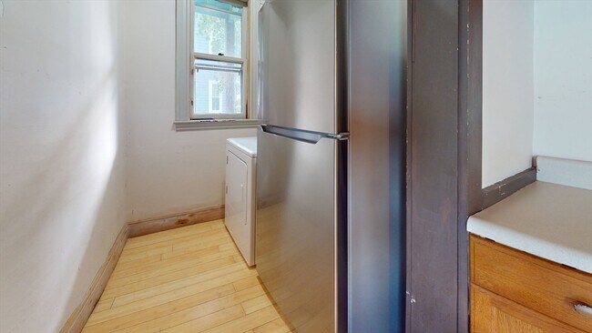 Building Photo - 12 Forest Hills St