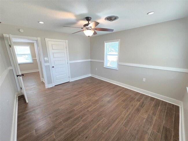 Building Photo - 1261 N Patterson Ave