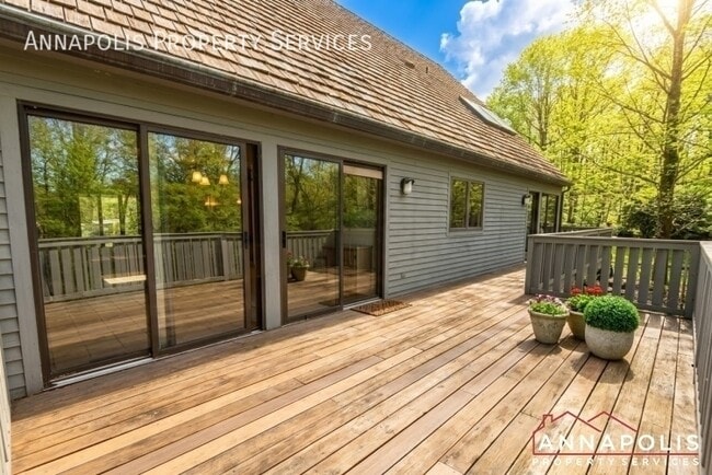 Building Photo - 1810 View Top Ct