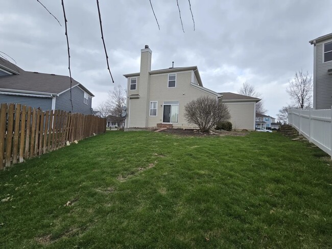 Building Photo - 211 Valley View Dr