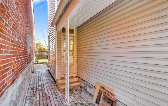 Building Photo - Coming Soon! Charming 4 Bedroom Home in Yo...