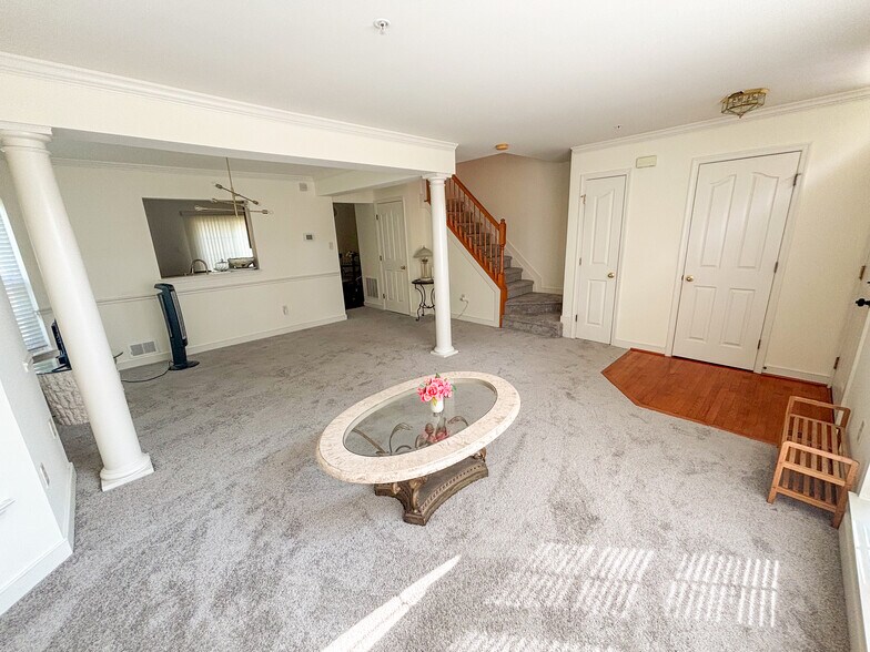 Building Photo - 1211 Pear Blossum Ct