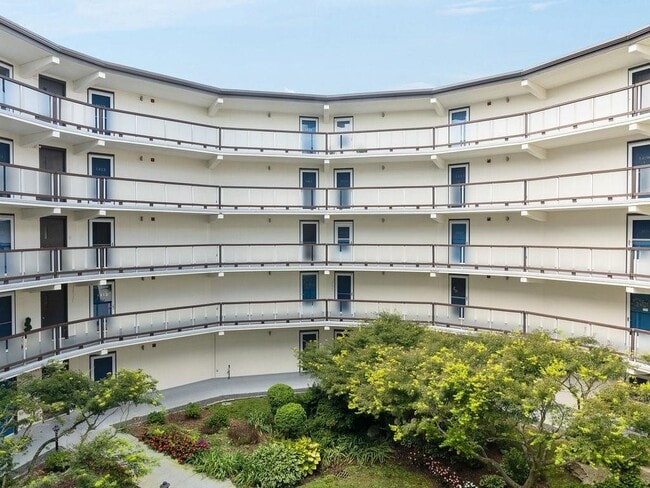Building Photo - 1316 Capella South Way