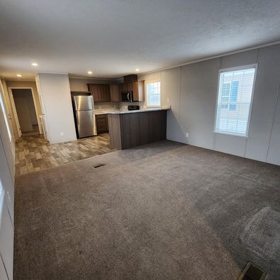 Building Photo - 2324 Birch St