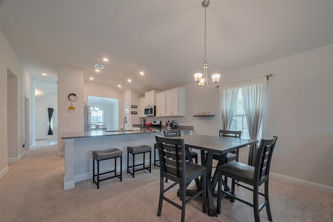 Building Photo - 5323 Vermilion Ct
