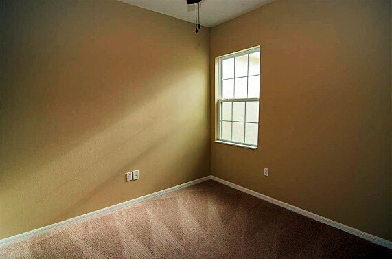 Building Photo - Nice Townhome in the hear of Oviedo!