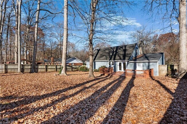 Building Photo - 1705 Three Meadows Rd