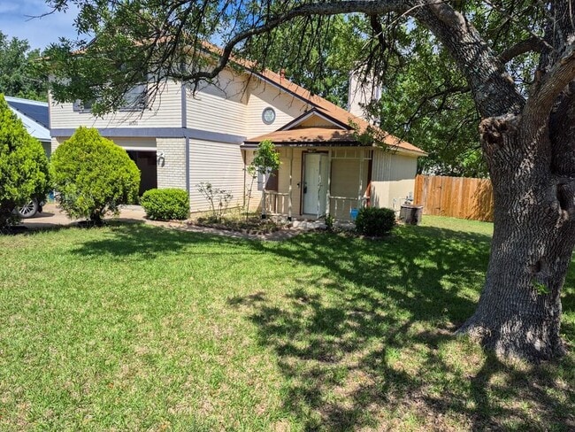Building Photo - 11701 Hidden Quail Dr