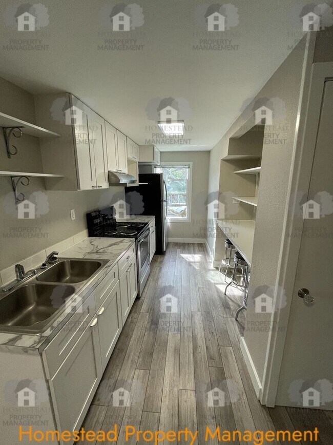 Building Photo - 451