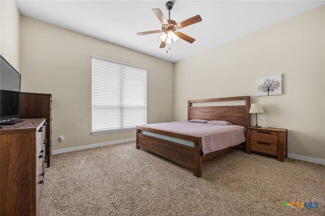 Building Photo - 109 Raven Dr
