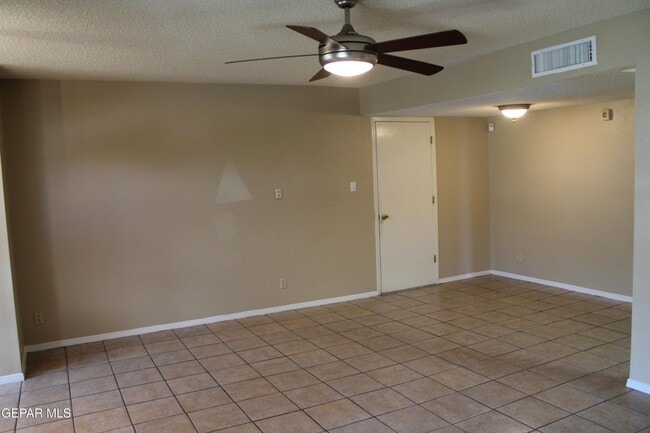 Building Photo - 6832 Canyon View Ln