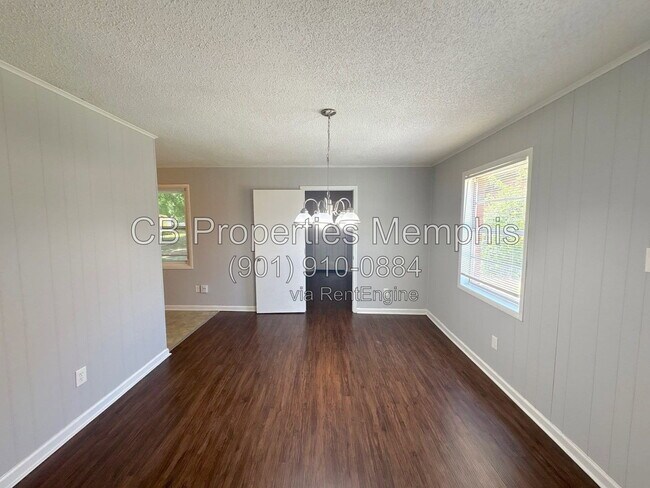 Building Photo - 4465 Rose Heather St
