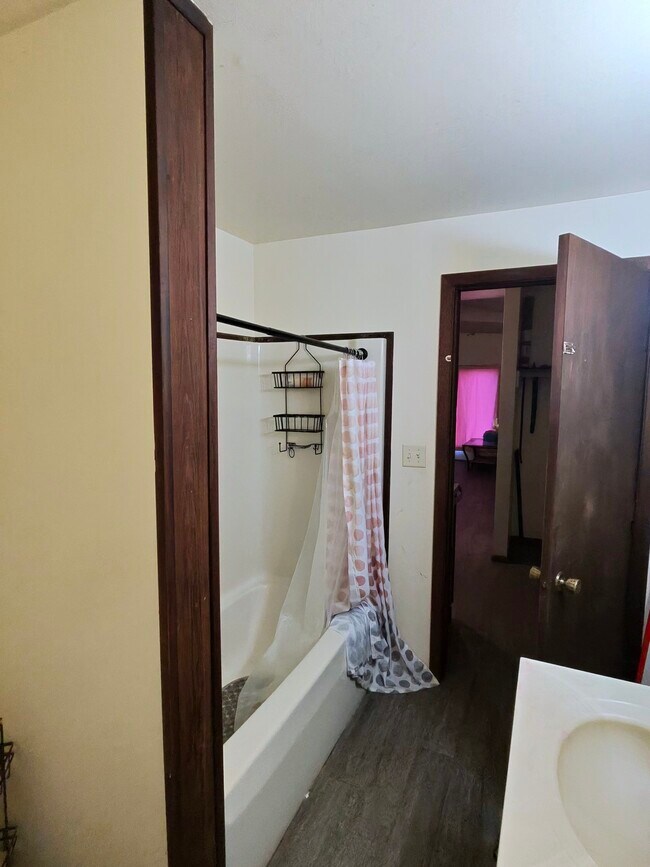 Building Photo - 1204 Washington St