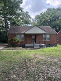 Building Photo - 923 Tampa Ave