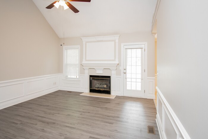 Building Photo - 220 Turtle Creek Dr