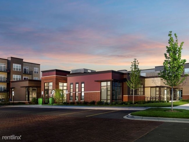 Building Photo - 1135 N Arlington Heights Rd