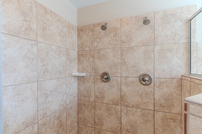 Building Photo - 8395 Ivy Mill Way