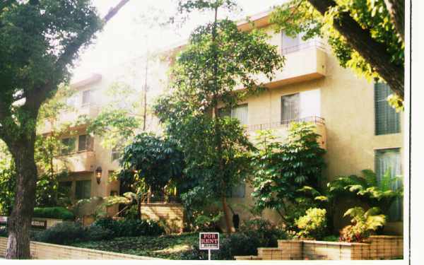 Primary Photo - Meridian Apartments