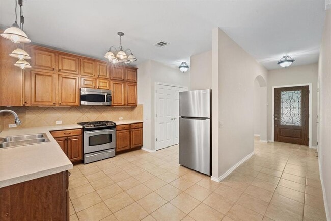 Building Photo - 11213 Liberty Farms Dr