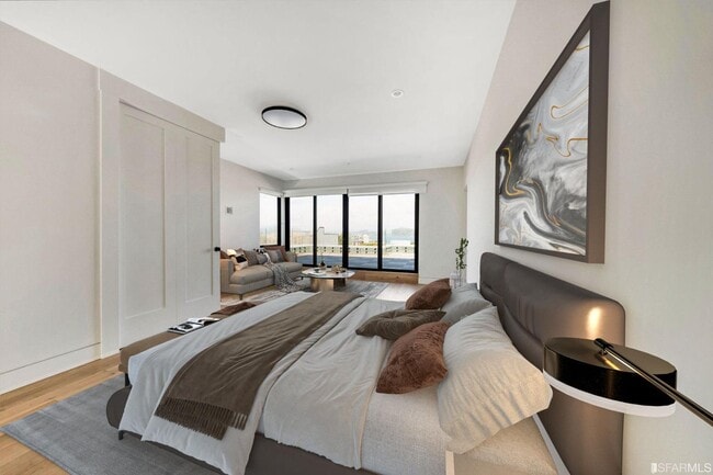 Building Photo - 333 Lombard St