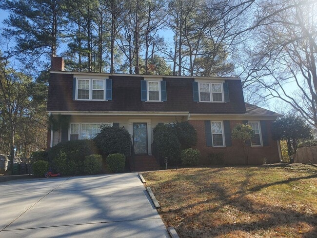 Building Photo - Beautiful 4 Bedroom Single Family Home