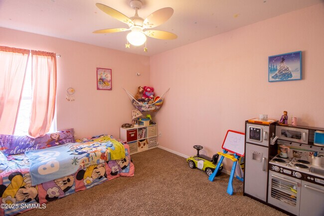 Building Photo - 3913 Pearl Ct