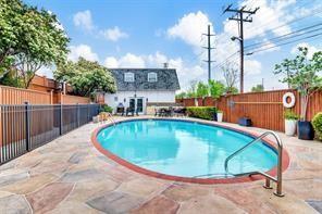 Building Photo - 7753 Royal Ln
