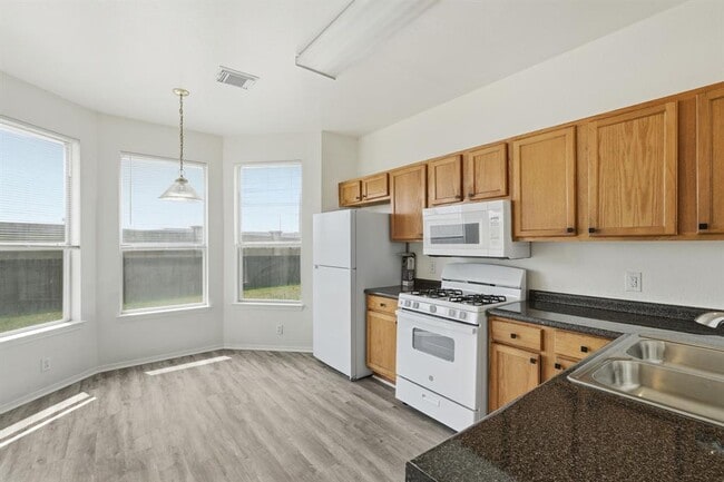 Building Photo - 2849 Southampton Way