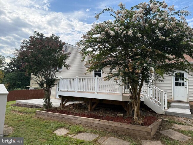 Building Photo - 5056 Kenerson Dr