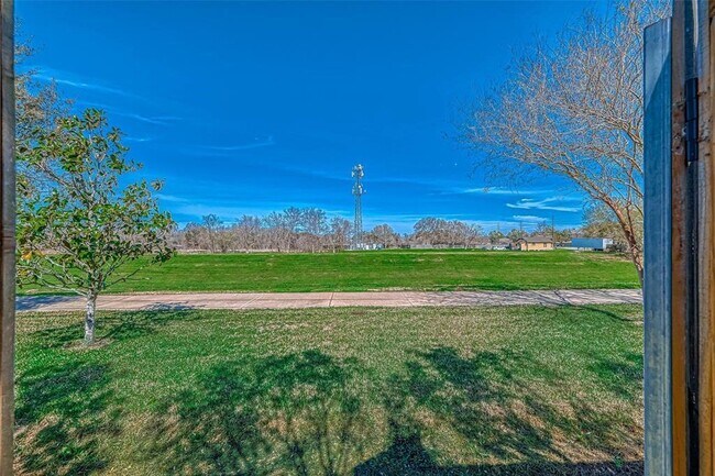 Building Photo - 4903 Knights Branch Dr