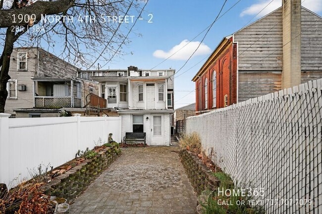 Building Photo - 1909 N 4th St