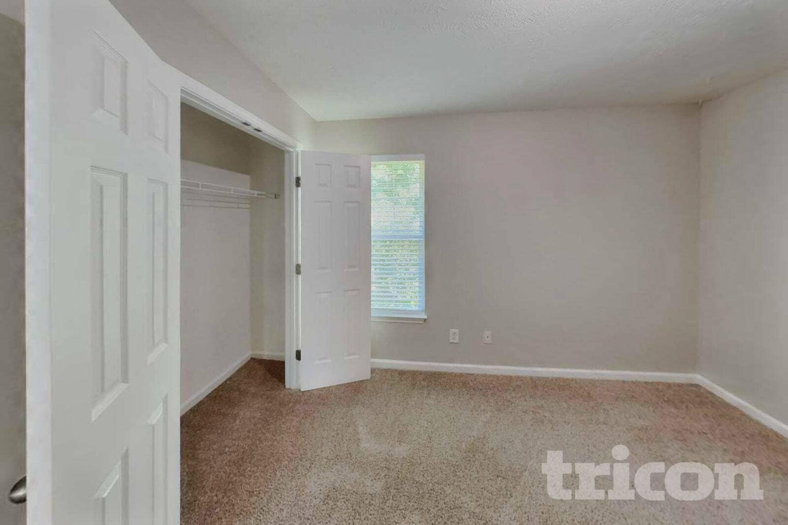 Building Photo - 700 Holland Ridge Dr