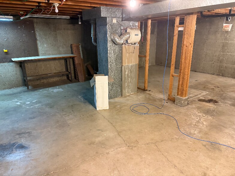 Building Photo - 5221 S 5120 W
