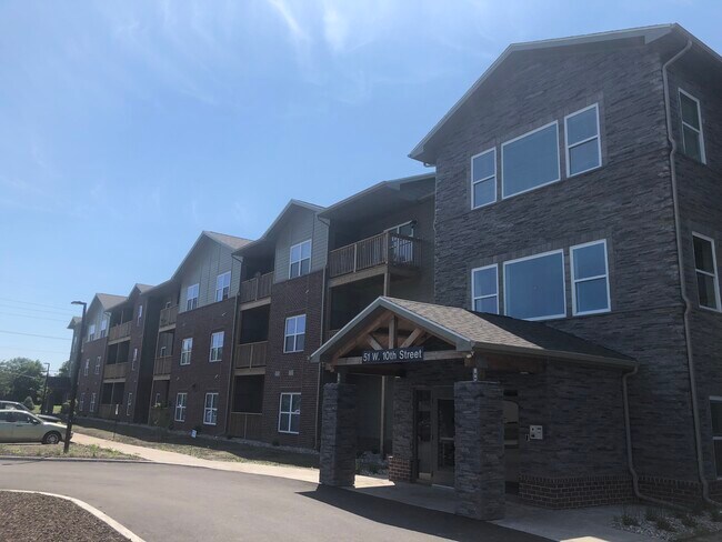 Primary Photo - Lake Park Senior Apartments