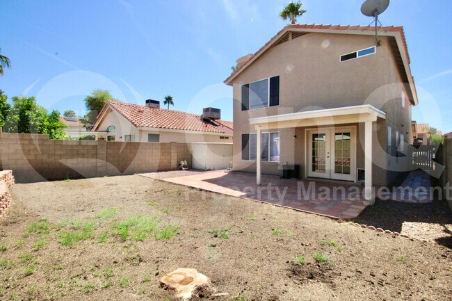 Building Photo - 1326 E Helena Dr