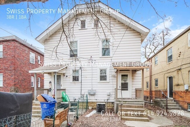 Building Photo - Great 3 bedroom Townhouse in Clintonville