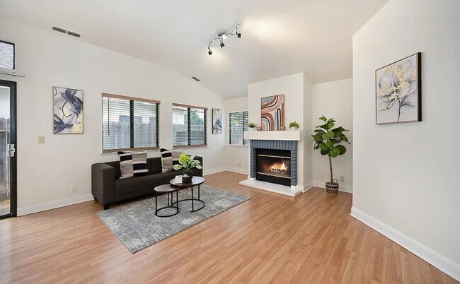 Building Photo - 4401 Careyback Ave